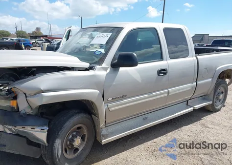 2005 Chevrolet Silverado 2500Hd Ls z USA, uszkodzony, nr VIN 1GCHC29U95E152753